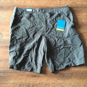 New Columbia east ridge shorts ladies 14 gray